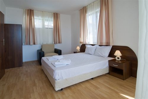 Aparthotel Lighthouse Święty Włas Zewnętrze zdjęcie